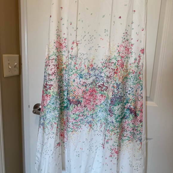 White Dress with Colorful Splatter Floral Design V Neck Short Sleeve - Picture 3 of 8